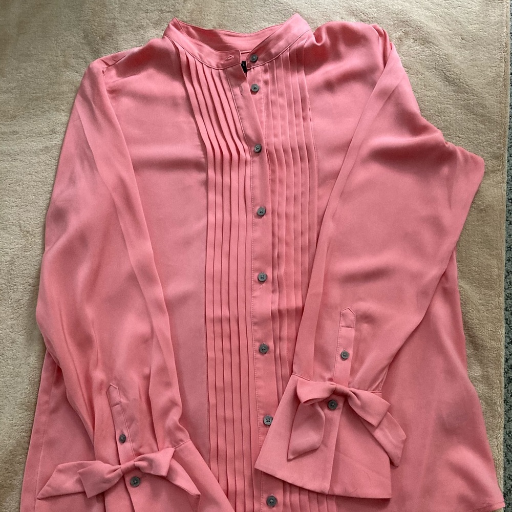 Lovely pink tuxedo pleated collarless blouse